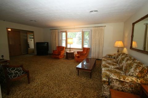 416 E Bevan Dr, Joliet, IL 60435 photo 9