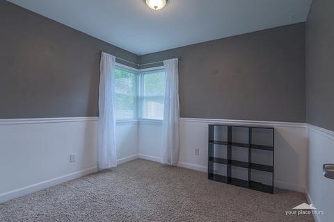 600 Meyer Ct, Aurora, IL 60506 photo 13