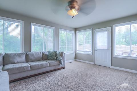 600 Meyer Ct, Aurora, IL 60506 photo 7