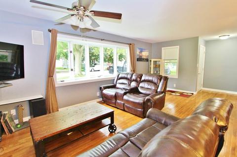 530 E Benton St, Morris, IL 60450 photo 3