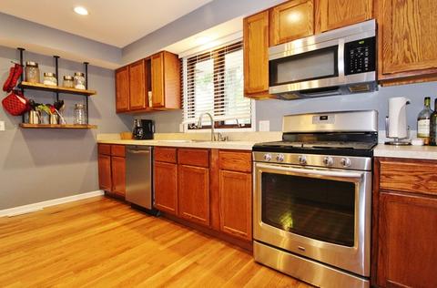 530 E Benton St, Morris, IL 60450 photo 6