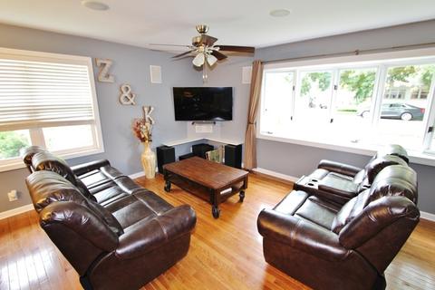 530 E Benton St, Morris, IL 60450 photo 2