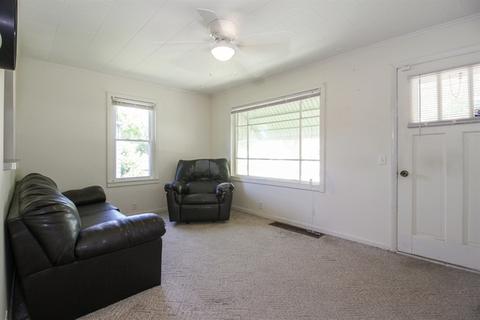 435 S Foley Ave, Kankakee, IL 60901 photo 2