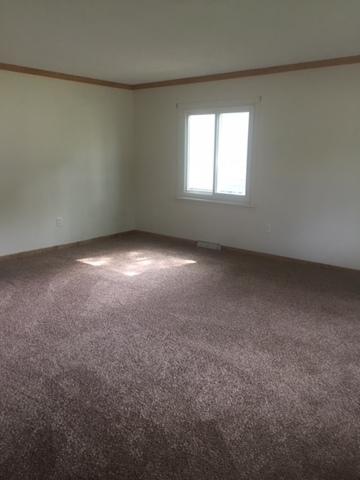 406 Ross St, Walnut, IL 61376 photo 7