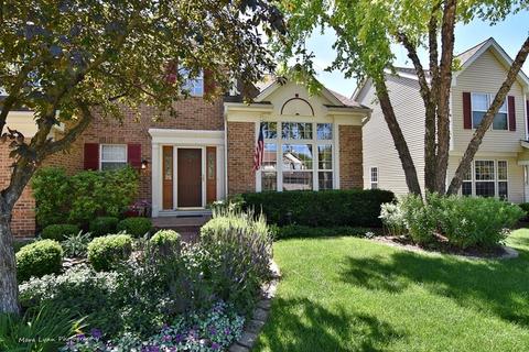 671 Heather Ln, Bartlett, IL 60103 photo 2