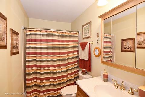 671 Heather Ln, Bartlett, IL 60103 photo 32