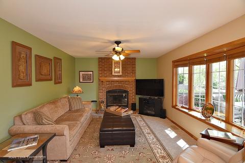 671 Heather Ln, Bartlett, IL 60103 photo 17