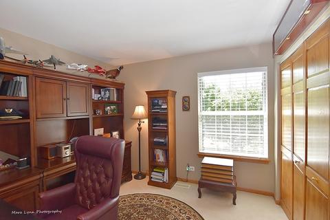 671 Heather Ln, Bartlett, IL 60103 photo 28