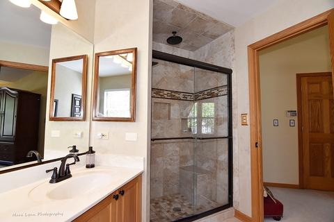 671 Heather Ln, Bartlett, IL 60103 photo 25
