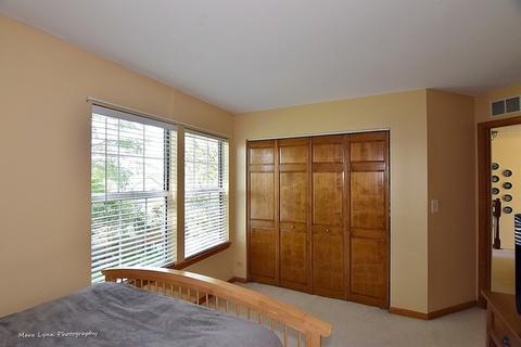 671 Heather Ln, Bartlett, IL 60103 photo 27