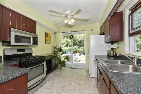 335 Princeton Ave, Elgin, IL 60123 photo 5