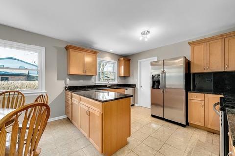 3032 White Pine Dr, Northbrook, IL 60062 photo 12