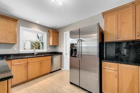 3032 White Pine Dr, Northbrook, IL 60062 photo 13