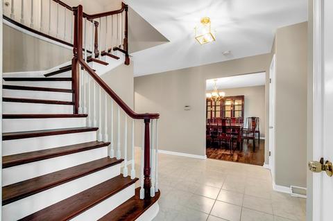 3032 White Pine Dr, Northbrook, IL 60062 photo 4