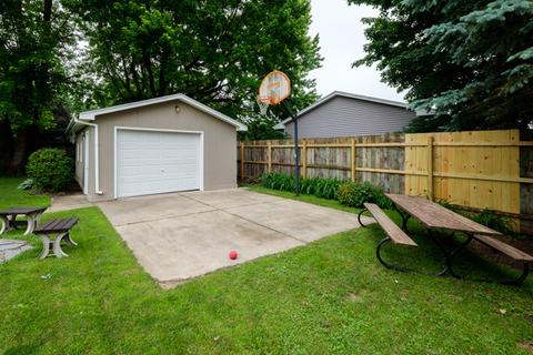 209 E 10th St, Pecatonica, IL 61063 photo 23