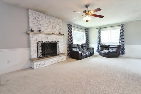 617 Main St, Mazon, IL 60444 photo 3