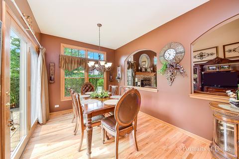 1943 Gardner Cir E, Aurora, IL 60503 photo 10