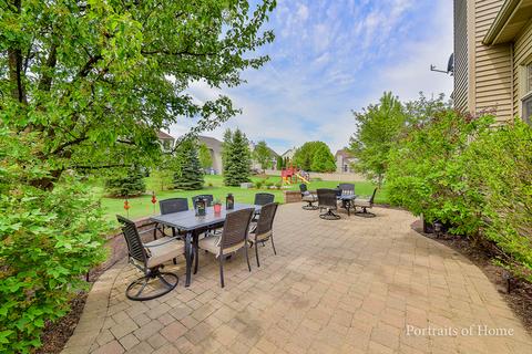 1943 Gardner Cir E, Aurora, IL 60503 photo 24