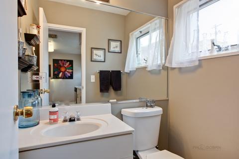 646 E Shabonee Trl, Mount Prospect, IL 60056 photo 18