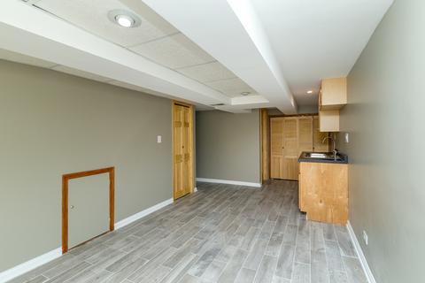 114 N Wolf Rd, Des Plaines, IL 60016 photo 42