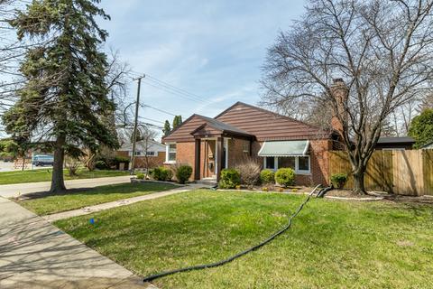 114 N Wolf Rd, Des Plaines, IL 60016 photo 2