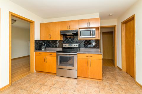 114 N Wolf Rd, Des Plaines, IL 60016 photo 14