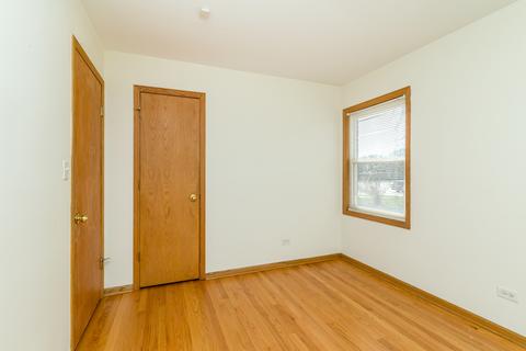 114 N Wolf Rd, Des Plaines, IL 60016 photo 30