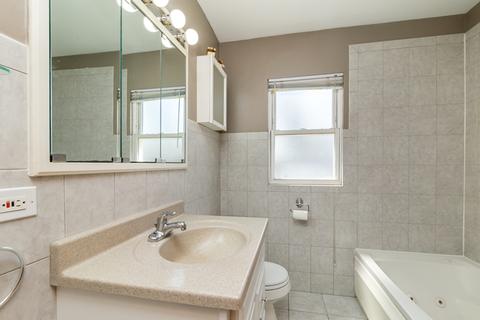114 N Wolf Rd, Des Plaines, IL 60016 photo 37