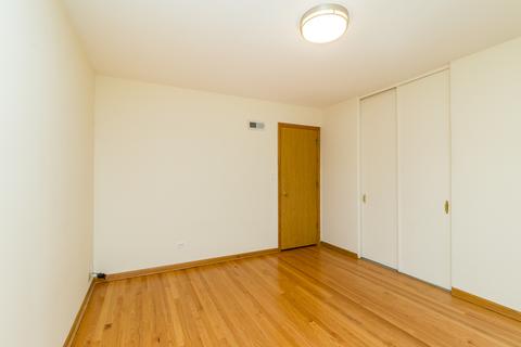 114 N Wolf Rd, Des Plaines, IL 60016 photo 27