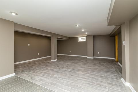 114 N Wolf Rd, Des Plaines, IL 60016 photo 24