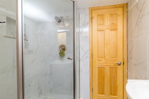 114 N Wolf Rd, Des Plaines, IL 60016 photo 45
