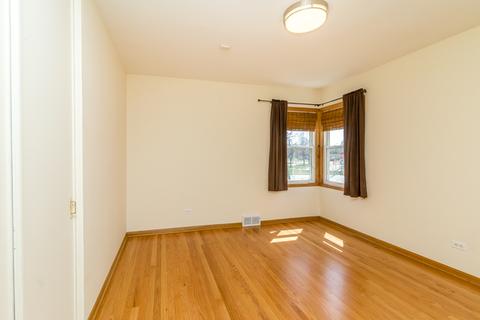 114 N Wolf Rd, Des Plaines, IL 60016 photo 26