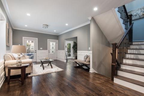 3055 N Gresham Ave, Chicago, IL 60618 photo 4