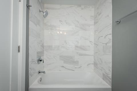 3055 N Gresham Ave, Chicago, IL 60618 photo 14