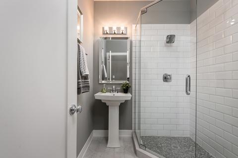 3055 N Gresham Ave, Chicago, IL 60618 photo 7