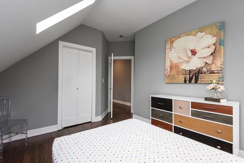 3055 N Gresham Ave, Chicago, IL 60618 photo 21