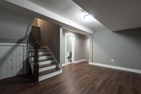 3055 N Gresham Ave, Chicago, IL 60618 photo 17
