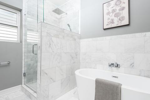 3055 N Gresham Ave, Chicago, IL 60618 photo 29
