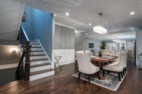 3055 N Gresham Ave, Chicago, IL 60618 photo 5