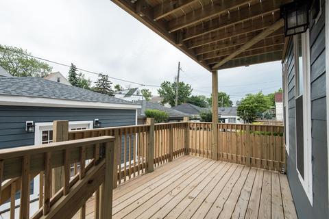 3055 N Gresham Ave, Chicago, IL 60618 photo 38