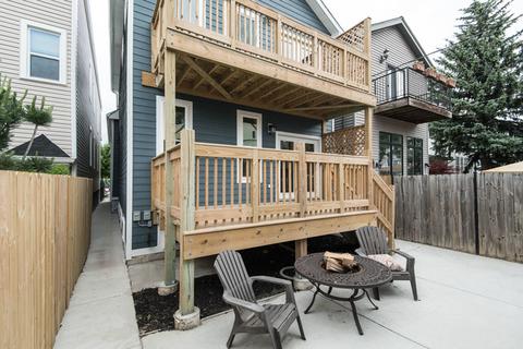 3055 N Gresham Ave, Chicago, IL 60618 photo 36