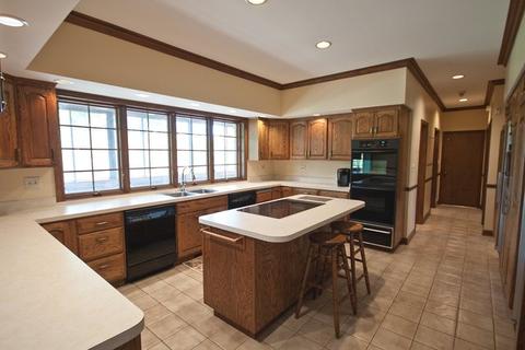 2929 E Goodenow Rd, Crete, IL 60417 photo 5