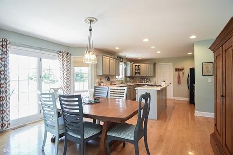 7219 Lone Oak Rd, Spring Grove, IL 60081 photo 2