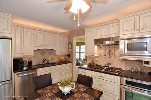 920 Adare Dr, Wheaton, IL 60189 photo 11