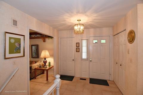 920 Adare Dr, Wheaton, IL 60189 photo 3
