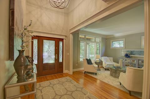 412 S Wright St, Naperville, IL 60540 photo 2