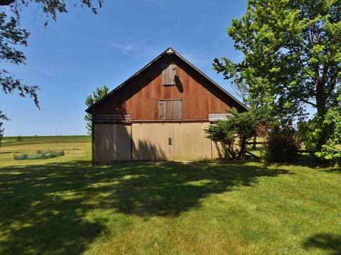 8935 S Ward Rd, Dwight, IL 60420 photo 5