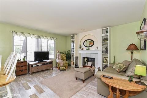 480 Knoll Crest Dr, Bartlett, IL 60103 photo 5