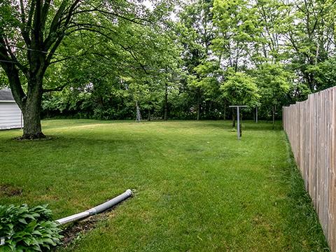 209 E Wilson St, Peotone, IL 60468 photo 3