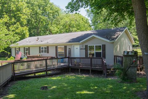 110 E Corbly St, Muncie, IL 61857 photo 1